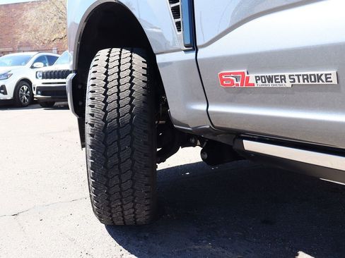 Used 2025 Ford F250 Platinum image 6