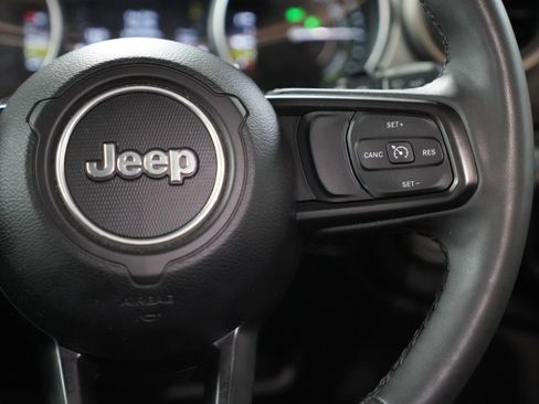 Used 2023 Jeep Wrangler Unlimited w/ Cold Weather Group AWD/4WD image 18