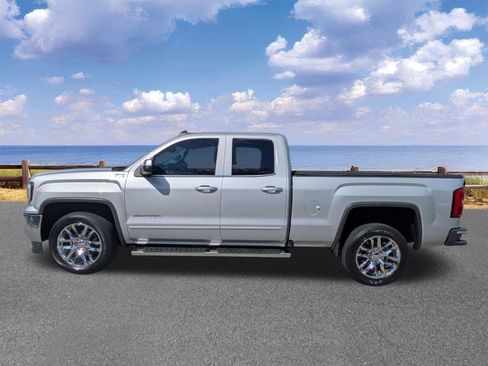 Used 2018 GMC Sierra 1500 SLE w/ SLE Value Package image 5