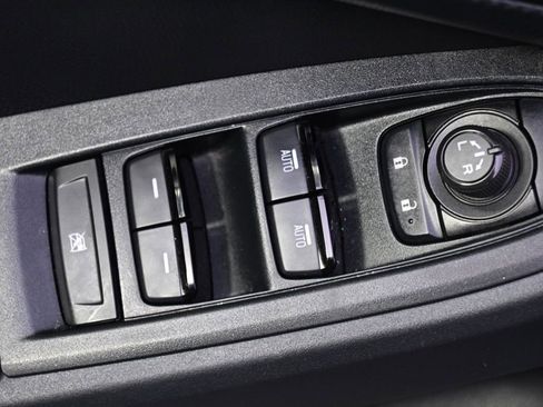 Certified 2024 Subaru Crosstrek 2.0i Premium AWD/4WD image 23