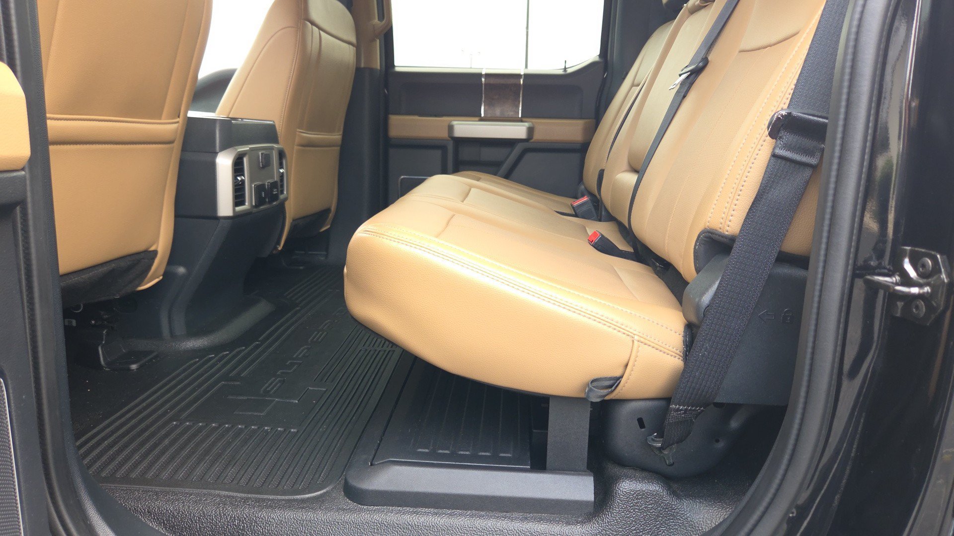 Used 2022 Ford F250 Lariat w/ Lariat Ultimate Package AWD/4WD image 20