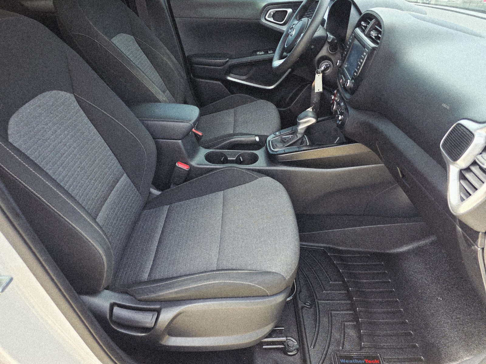 Used 2020 Kia Soul S FWD image 14