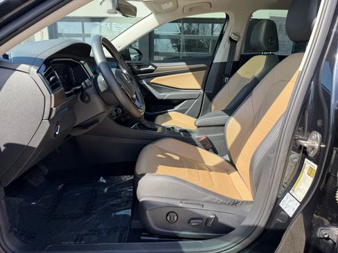 Used 2021 Volkswagen Jetta SEL Premium image 14