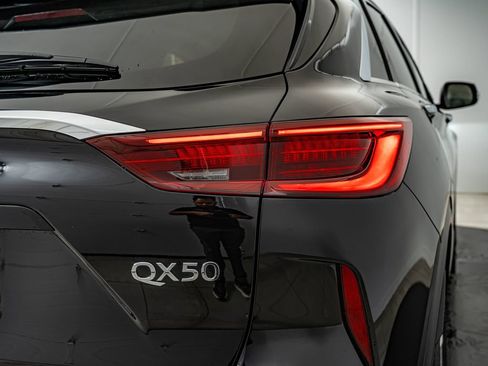 Used 2023 INFINITI QX50 Luxe AWD/4WD image 15