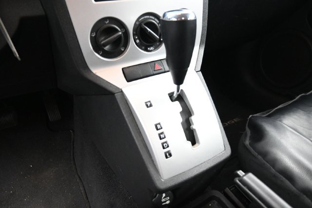 Used 2009 Dodge Caliber SXT FWD image 18