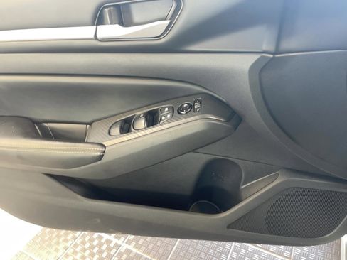 Used 2022 Nissan Altima 2.5 SV image 6