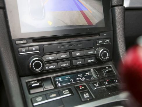 Certified 2017 Porsche 718 Boxster image 22