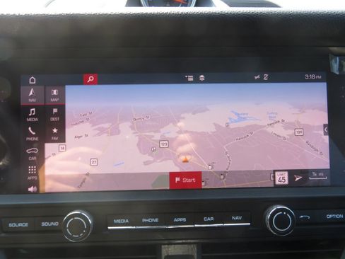 Used 2019 Porsche Macan AWD/4WD image 26