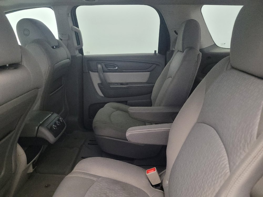 Used 2015 GMC Acadia SLE FWD image 18