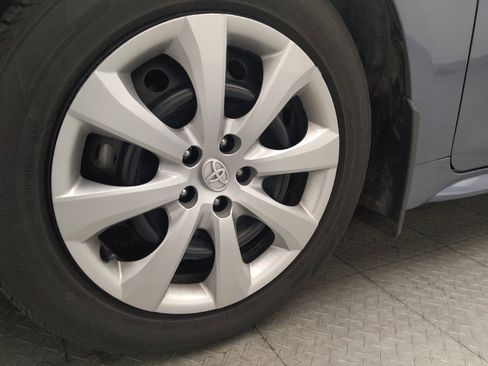 Used 2025 Toyota Corolla LE FWD image 31