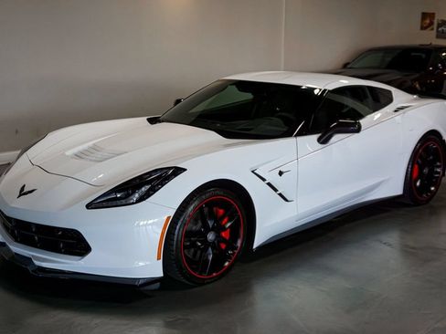 Used 2016 Chevrolet Corvette Stingray Coupe w/ 3LT Preferred Equipment Group RWD image 5