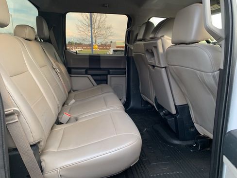 Used 2019 Ford F250 XL w/ Power Equipment Group AWD/4WD image 6