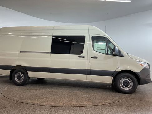 New 2025 Mercedes-Benz Sprinter 2500 image 6