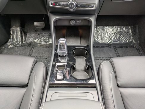 New 2026 Volvo XC40 B5 Plus w/ Protection Package Premier image 18