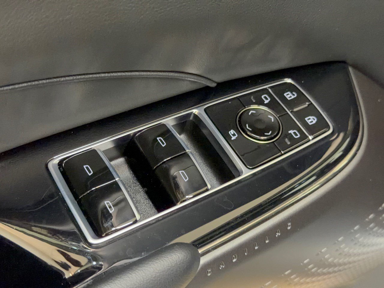 Used 2024 Cadillac Lyriq Luxury RWD image 15