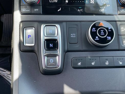 Used 2024 Hyundai Palisade Calligraphy image 16