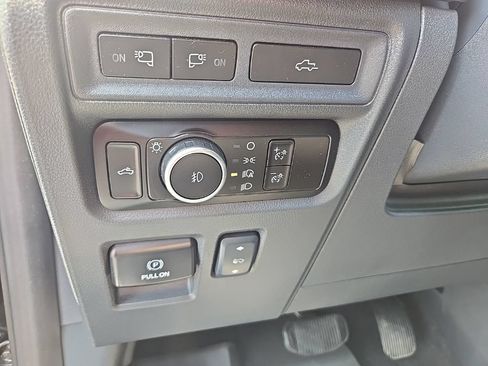Used 2023 Ford F150 Platinum w/ Equipment Group 701A High AWD/4WD image 10