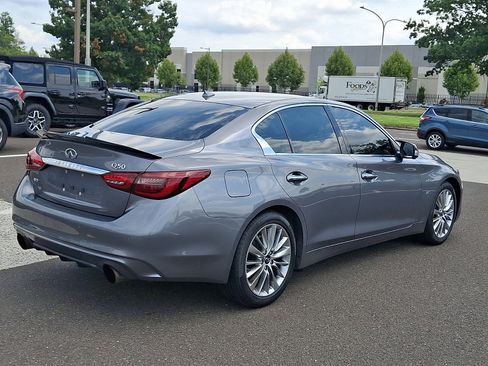 Used 2019 INFINITI Q50 Luxe w/ Essential Package (3.0T Luxe) AWD/4WD image 6