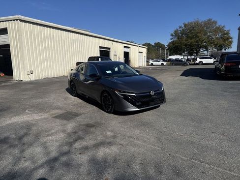 New 2026 Nissan Sentra SR image 3