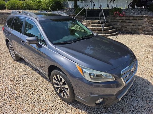 Used 2015 Subaru Outback 2.5i Limited AWD/4WD image 8