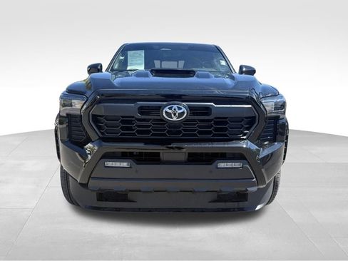 Used 2024 Toyota Tacoma TRD Sport w/ TRD Sport Upgrade Package image 14