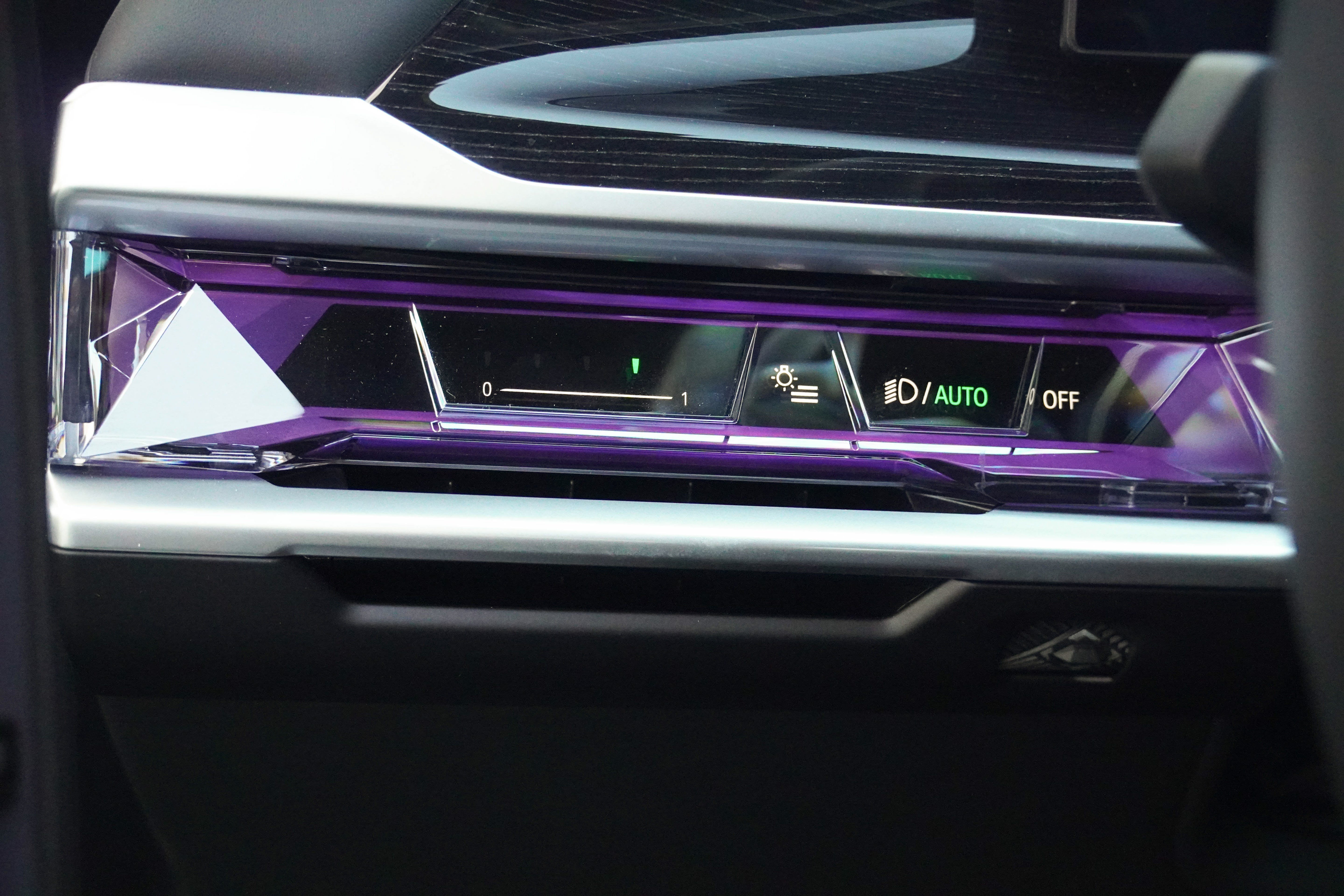 Certified 2024 BMW 740i RWD image 14