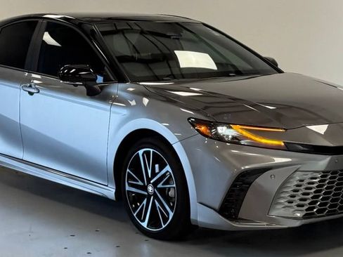 Used 2026 Toyota Camry XSE w/ Premium Plus Package AWD/4WD image 6