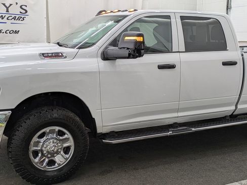 Used 2023 RAM 2500 Tradesman image 2