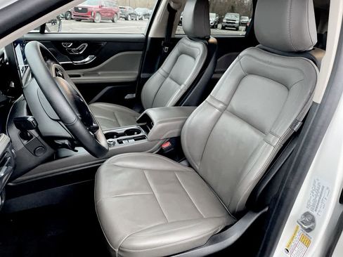 Used 2023 Lincoln Corsair Reserve w/ Equipment Group 201A image 12