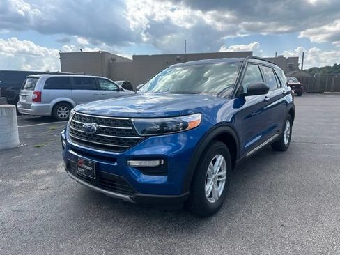 Used 2020 Ford Explorer XLT w/ Equipment Group 202A AWD/4WD image 1