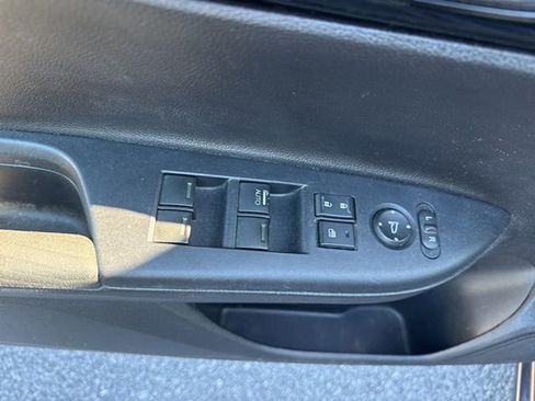 Used 2017 Honda Accord LX image 9