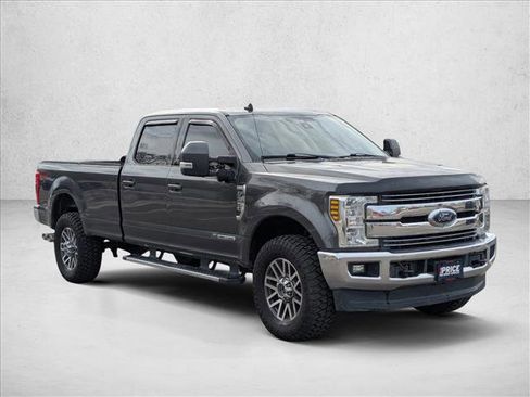 Used 2019 Ford F350 Lariat w/ Lariat Ultimate Package image 4
