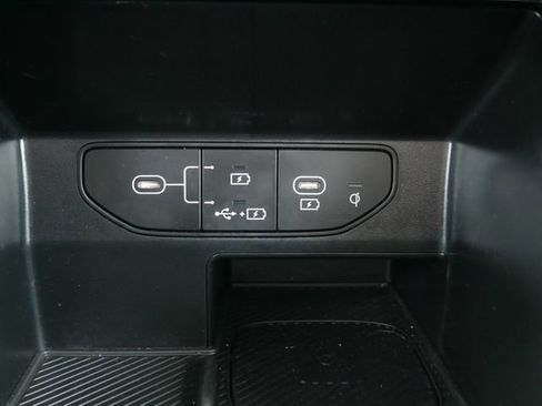 Used 2025 Kia Sorento SX FWD image 29