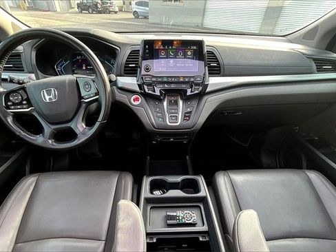 Used 2018 Honda Odyssey Touring image 15