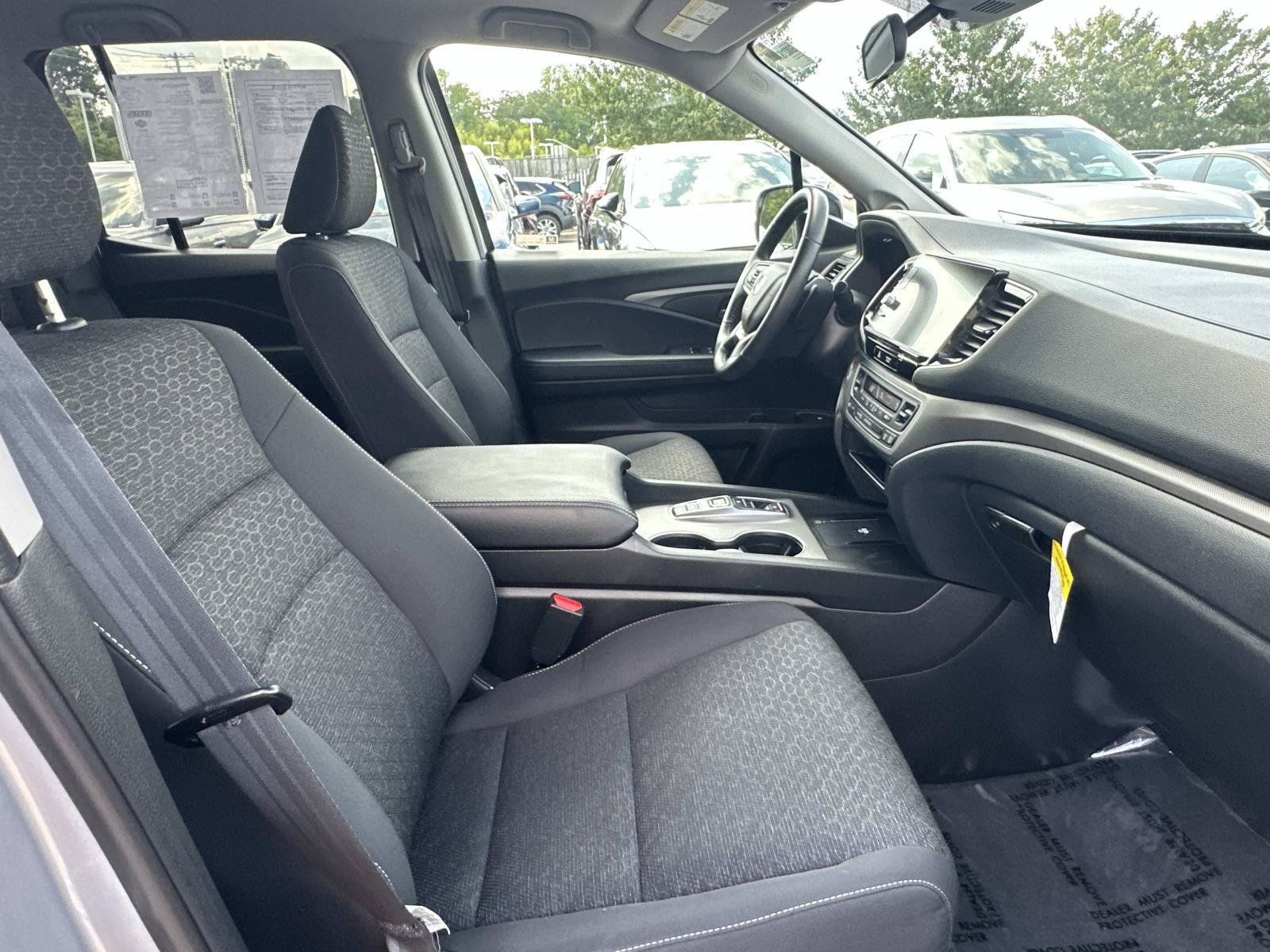 Used 2024 Honda Ridgeline Sport image 35