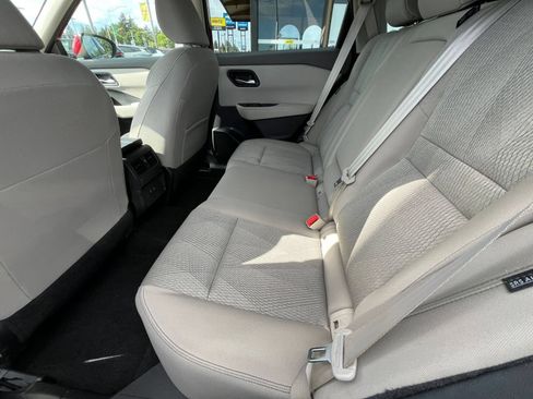 Used 2025 Nissan Rogue SV AWD/4WD image 23