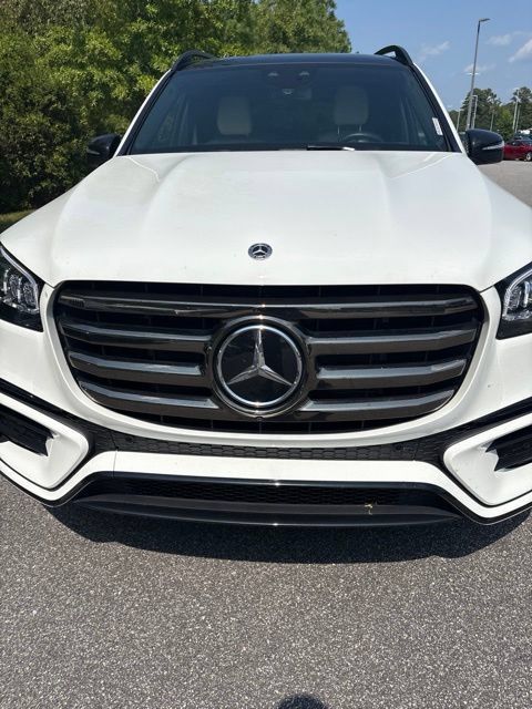 Used 2024 Mercedes-Benz GLS 450 4MATIC image 13