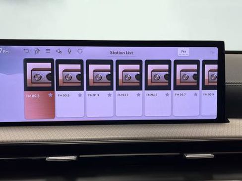 Used 2025 Genesis GV80 3.5T Prestige image 11