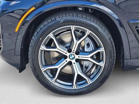 Used 2026 BMW X5 xDrive50e w/ M Sport Package image 18