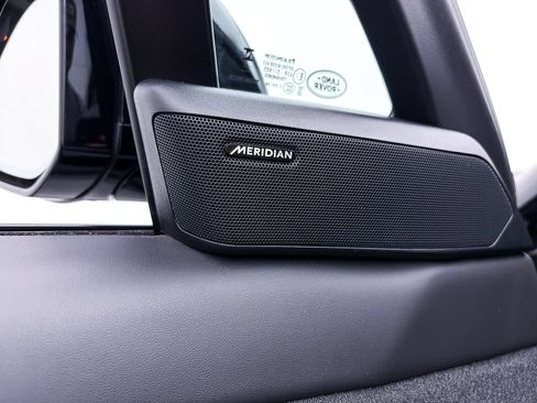 Used 2024 Land Rover Range Rover Sport SE AWD/4WD image 6