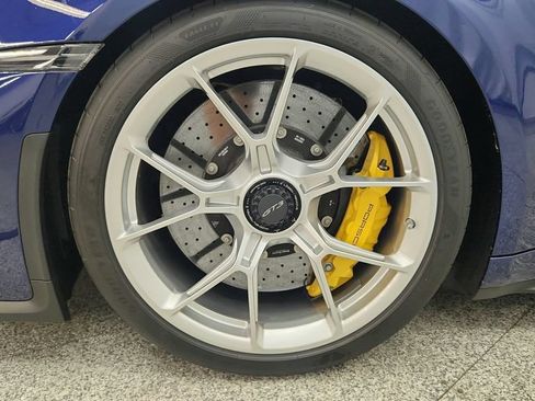 Used 2024 Porsche 911 GT3 RWD image 13