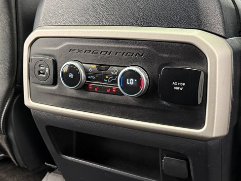 Used 2022 Ford Expedition Max Limited AWD/4WD image 34