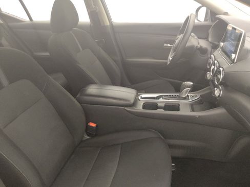 Used 2025 Nissan Sentra SV FWD image 21