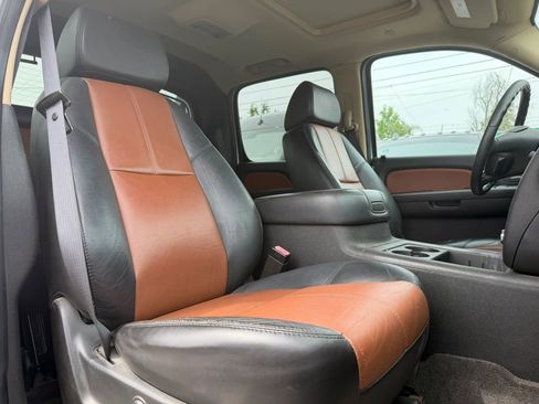 Used 2007 Chevrolet Avalanche LT w/ LT Preferred Equipment Group image 15