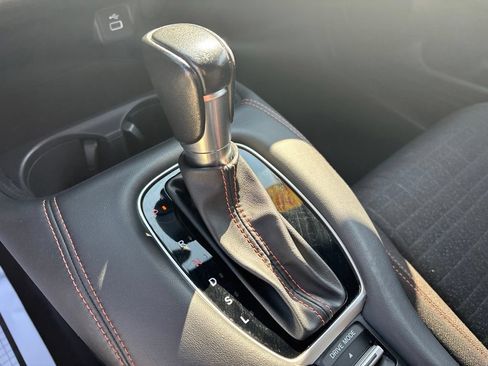Used 2023 Honda HR-V Sport image 24