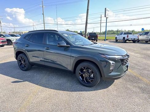 New 2026 Chevrolet Trax LT w/ Driver Confidence Package image 6