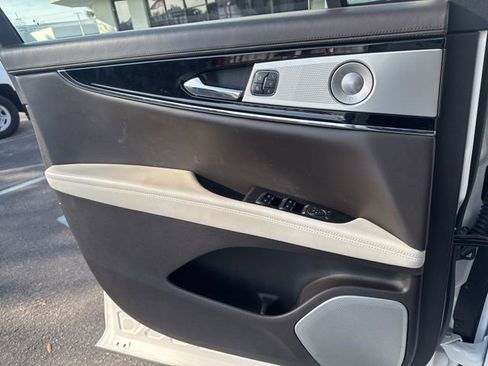 Used 2022 Lincoln Nautilus Black Label image 11