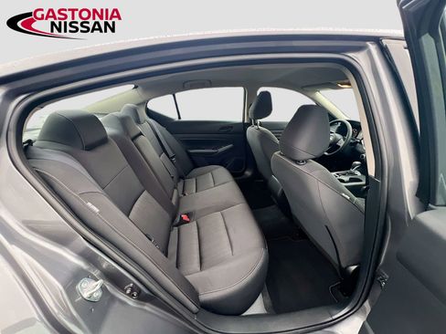 Used 2024 Nissan Altima 2.5 S image 32