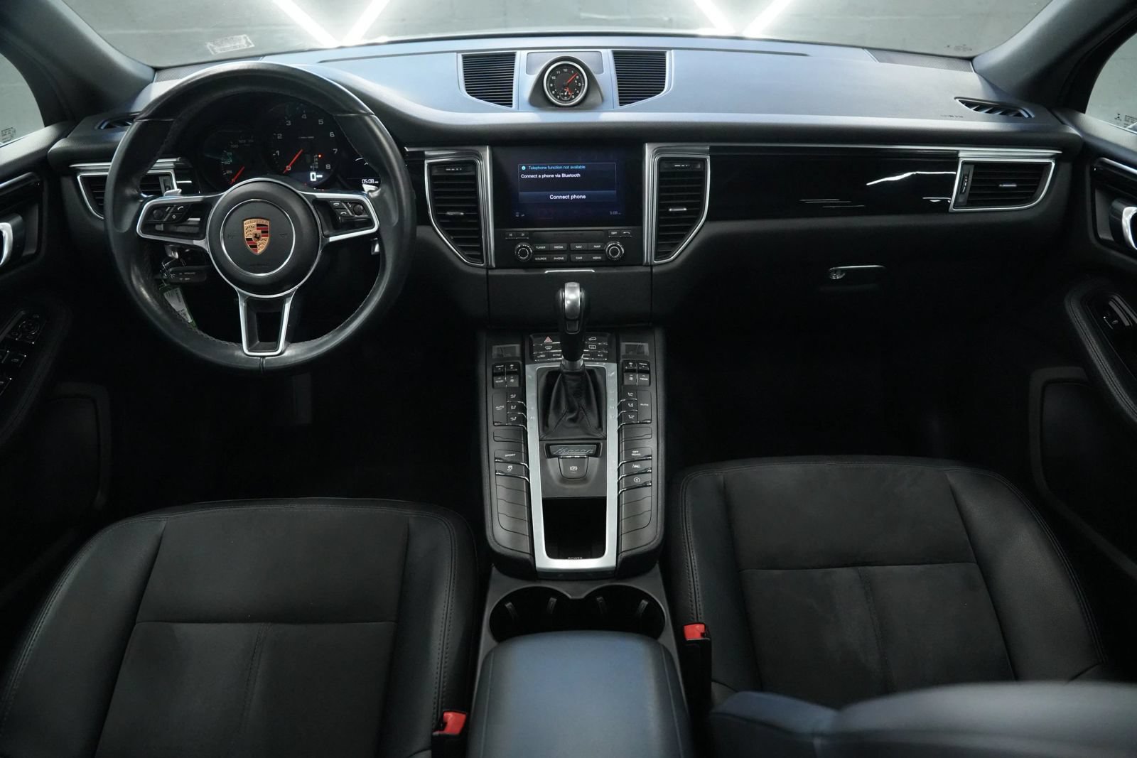 Used 2018 Porsche Macan Sport Edition AWD/4WD image 27