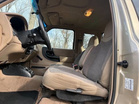Used 2000 Ford Ranger XL image 11